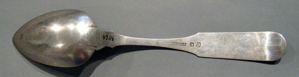 1998.0004.1370 Silver Spoon underside