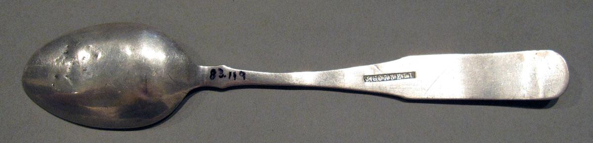 1998.0004.1372 Silver Spoon underside