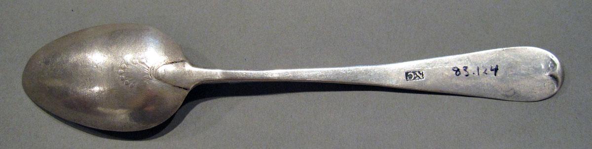 1998.0004.1377 Silver Spoon underside