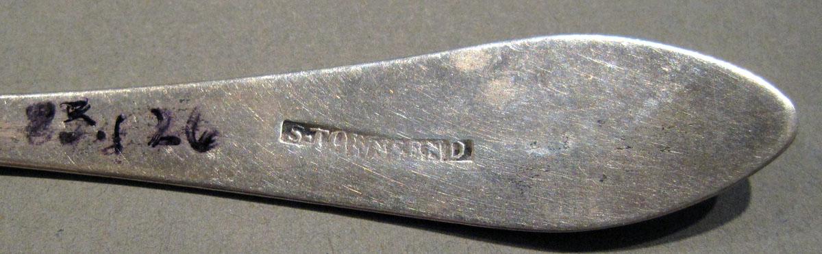 1998.0004.1379 Silver Spoon mark