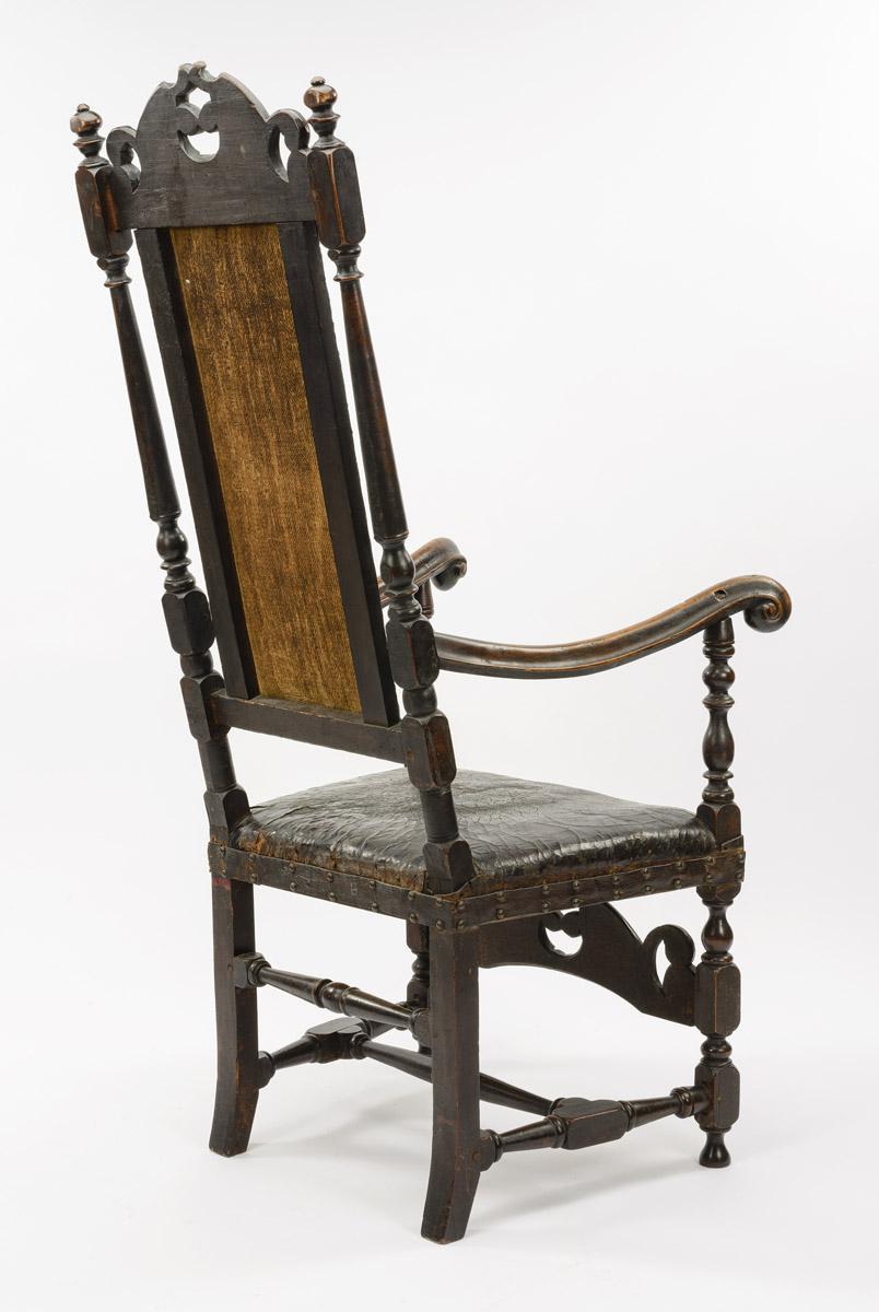 1958.0553 Chair, view 3