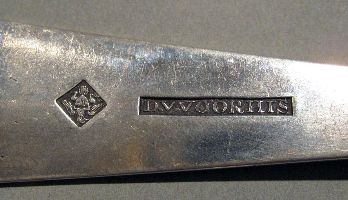 1998.0004.1398.002 Siver Spoon mark