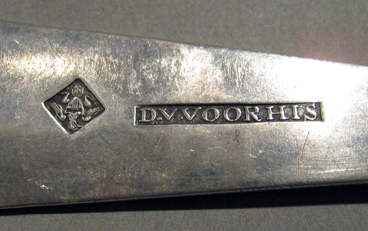1998.0004.1398.005 Siver Spoon mark