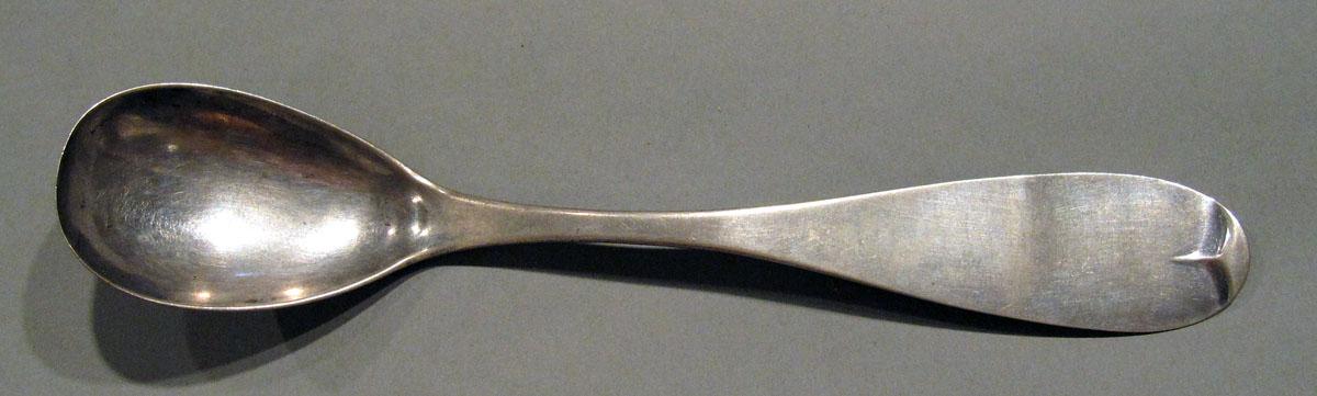 1998.0004.1403 Siver Spoon upper surface