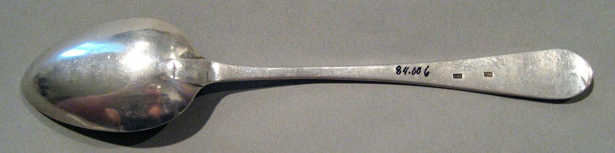 1998.0004.1410.001 Silver Spoon underside