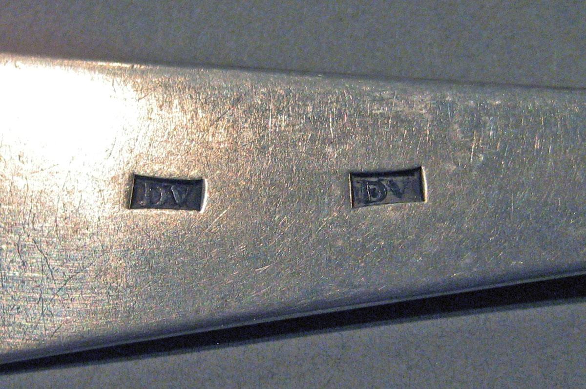 1998.0004.1410.002 Silver Spoon mark