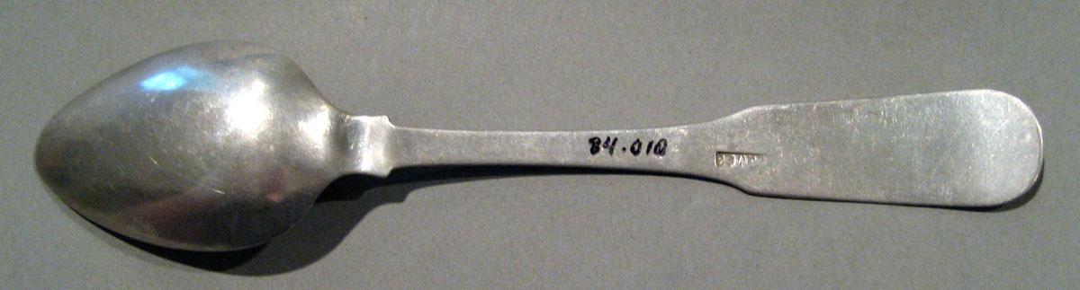 1998.0004.1414 Silver Spoon underside