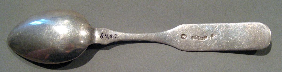 1998.0004.1416 Silver Spoon underside
