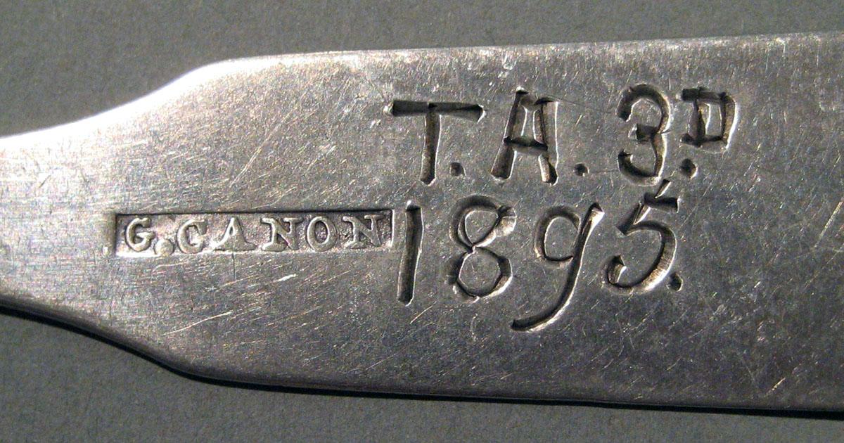 1998.0004.1418.001 Silver Spoon mark and engraving underside