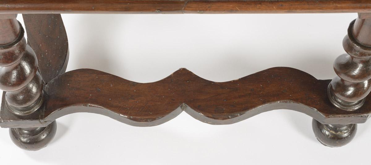 1958.0559 Chest of drawers, detail 10