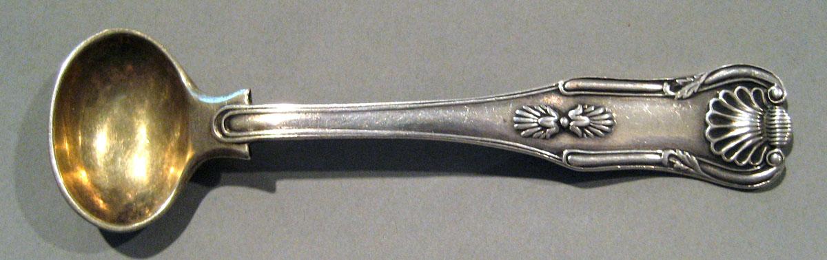 1998.0004.1424 Silver Spoon upper surface