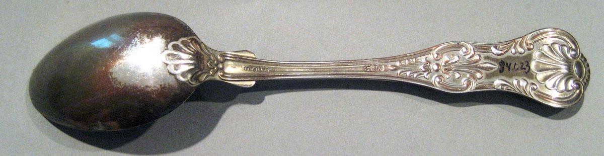 1998.0004.1425 Silver Spoon underside