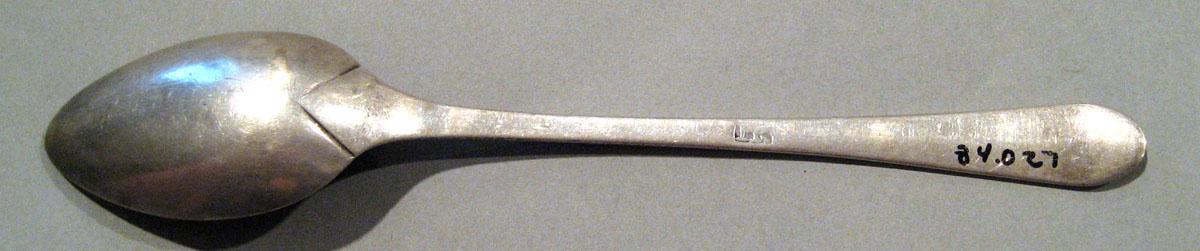 1998.0004.1429.001 Silver Spoon underside