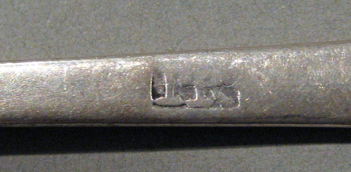 1998.0004.1429.001 Silver Spoon mark