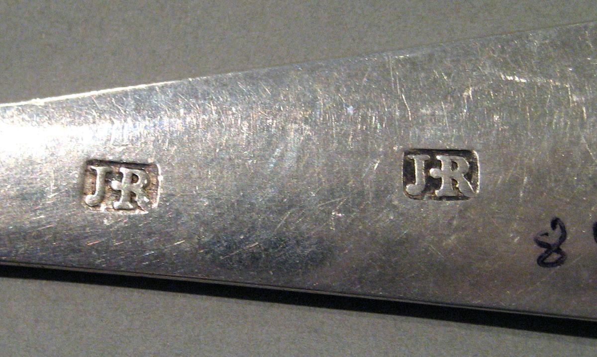 1998.0004.1433 Silver Spoon mark