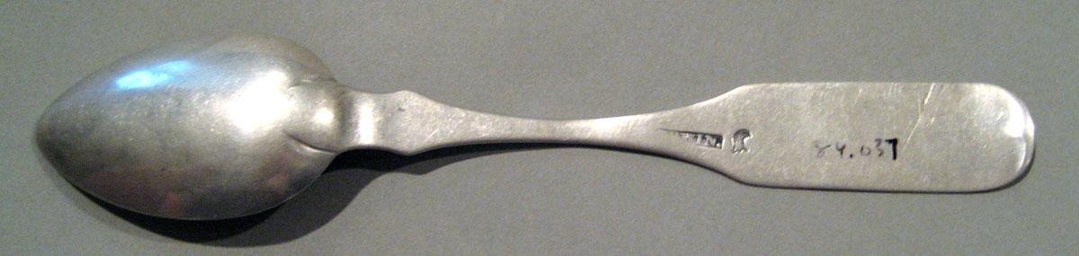 1998.0004.1439 Silver Spoon underside