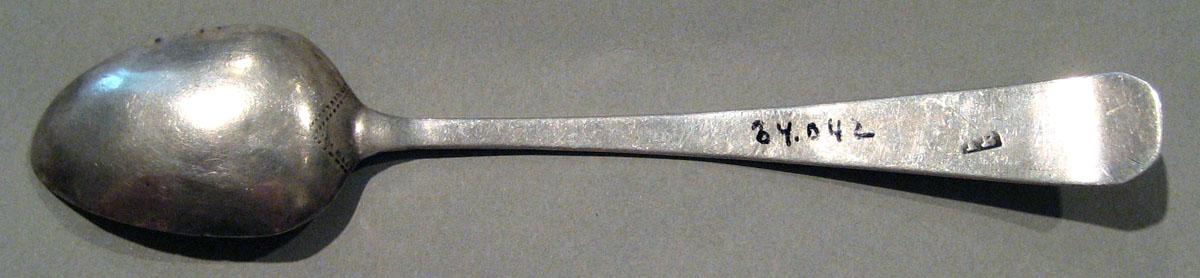 1998.0004.1444 Silver Spoon underside