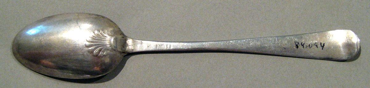1998.0004.1446 Silver Spoon underside