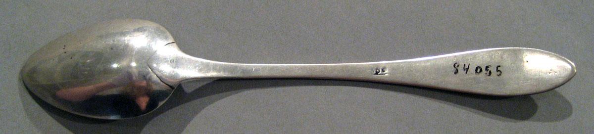 1998.0004.1456 Silver Spoon underside
