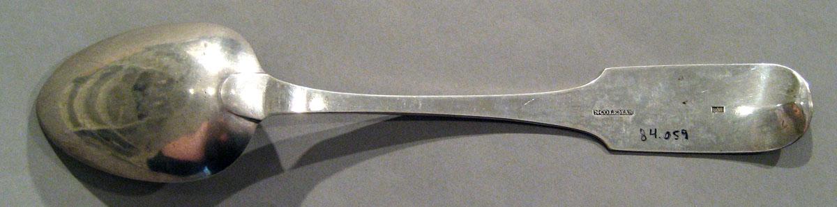 1998.0004.1460 Silver Spoon underside