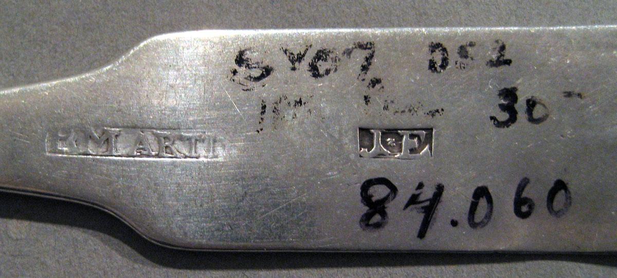 1998.0004.1461 Silver Spoon mark