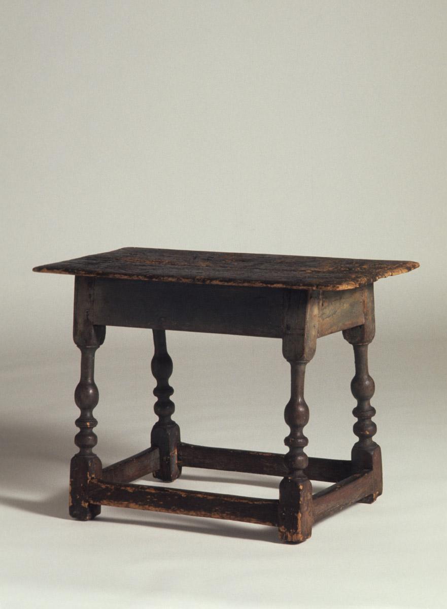 1958.0566 Table