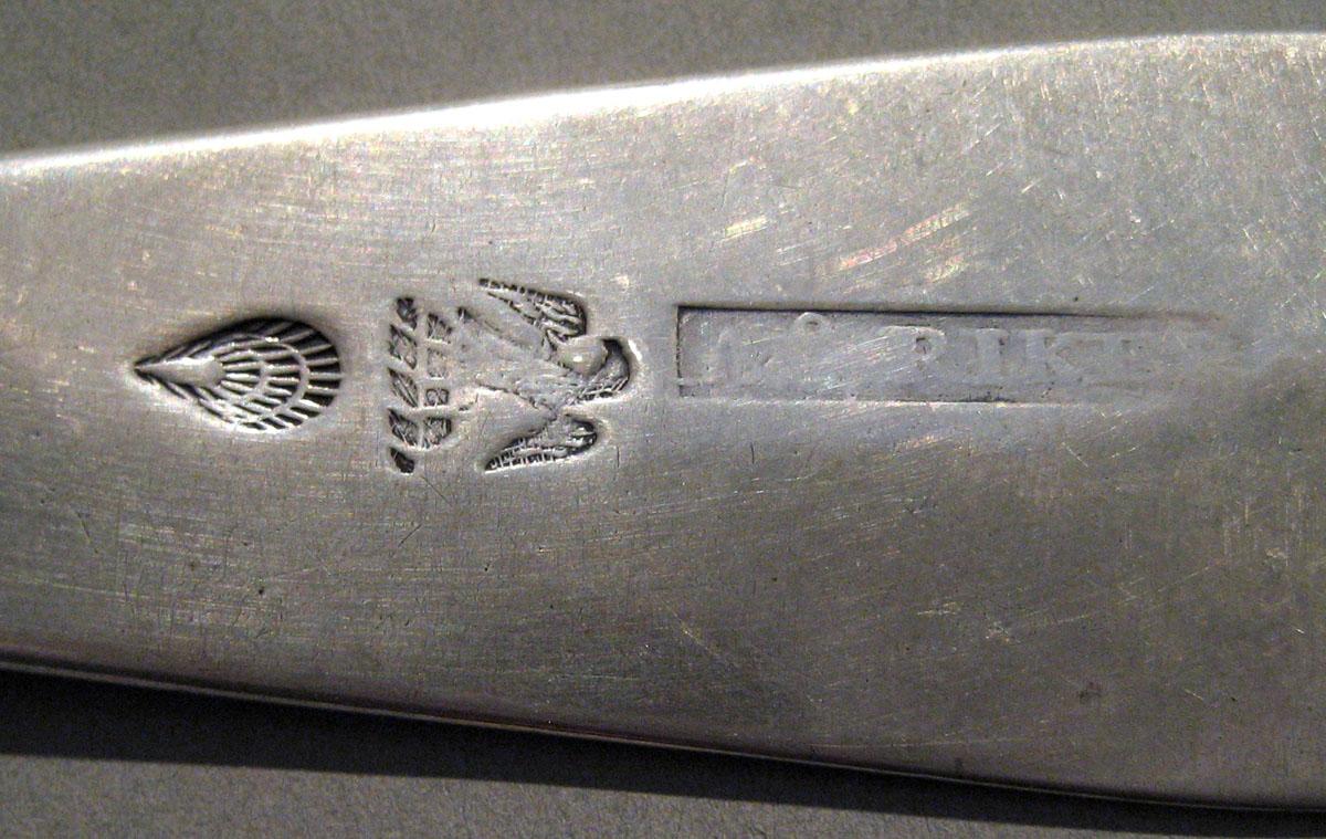 1998.0004.1472 Silver Spoon mark