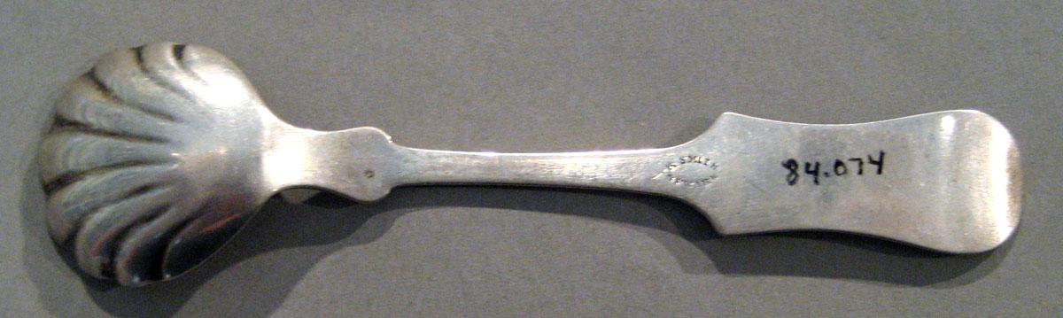 1998.0004.1475 Silver Spoon underside