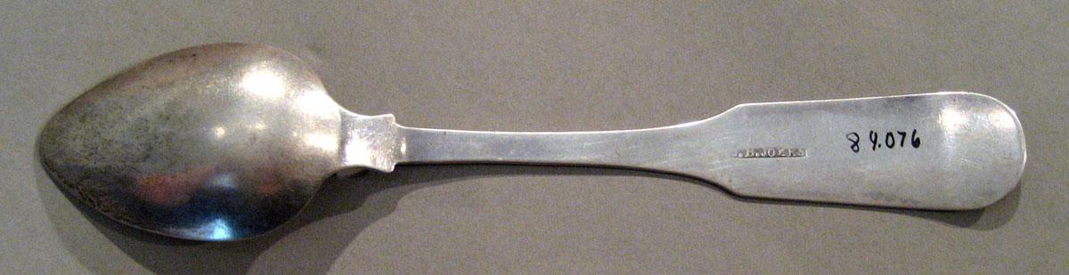 1998.0004.1477 Silver Spoon underside