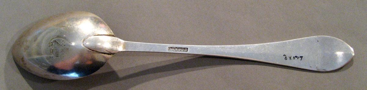 1998.0004.1478 Silver Spoon underside