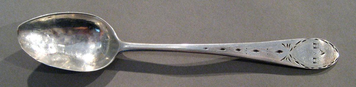 1998.0004.1483.001 Silver Spoon upper surface