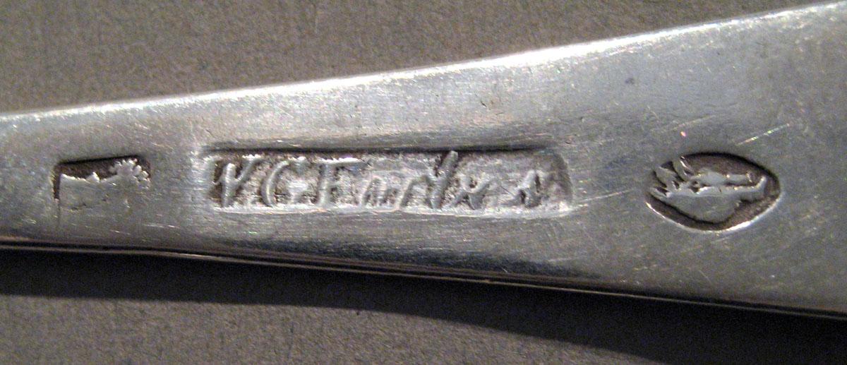 1998.0004.1483.002 Silver Spoon mark
