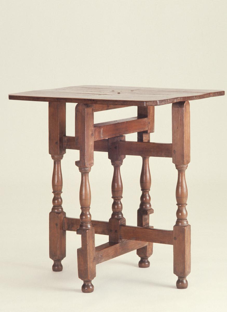 1958.0568 Table