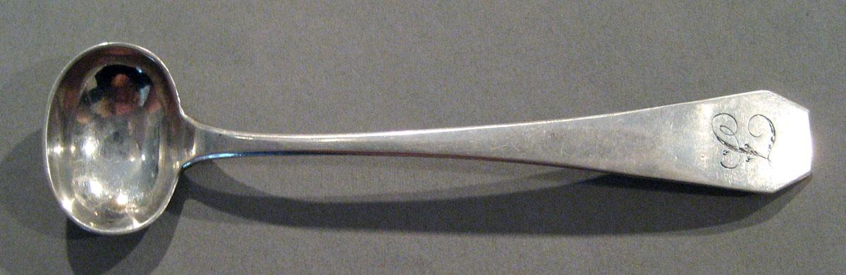 1998.0004.1487 Silver Spoon upper surface