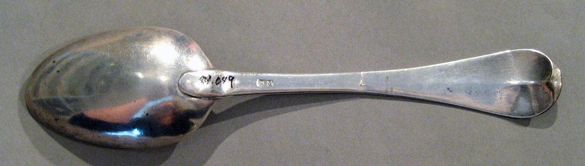 1998.0004.1490 Silver Spoon underside