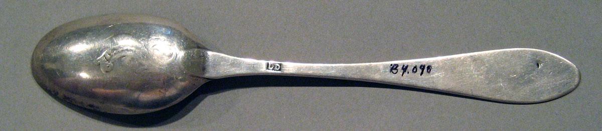 1998.0004.1491 Silver Spoon underside
