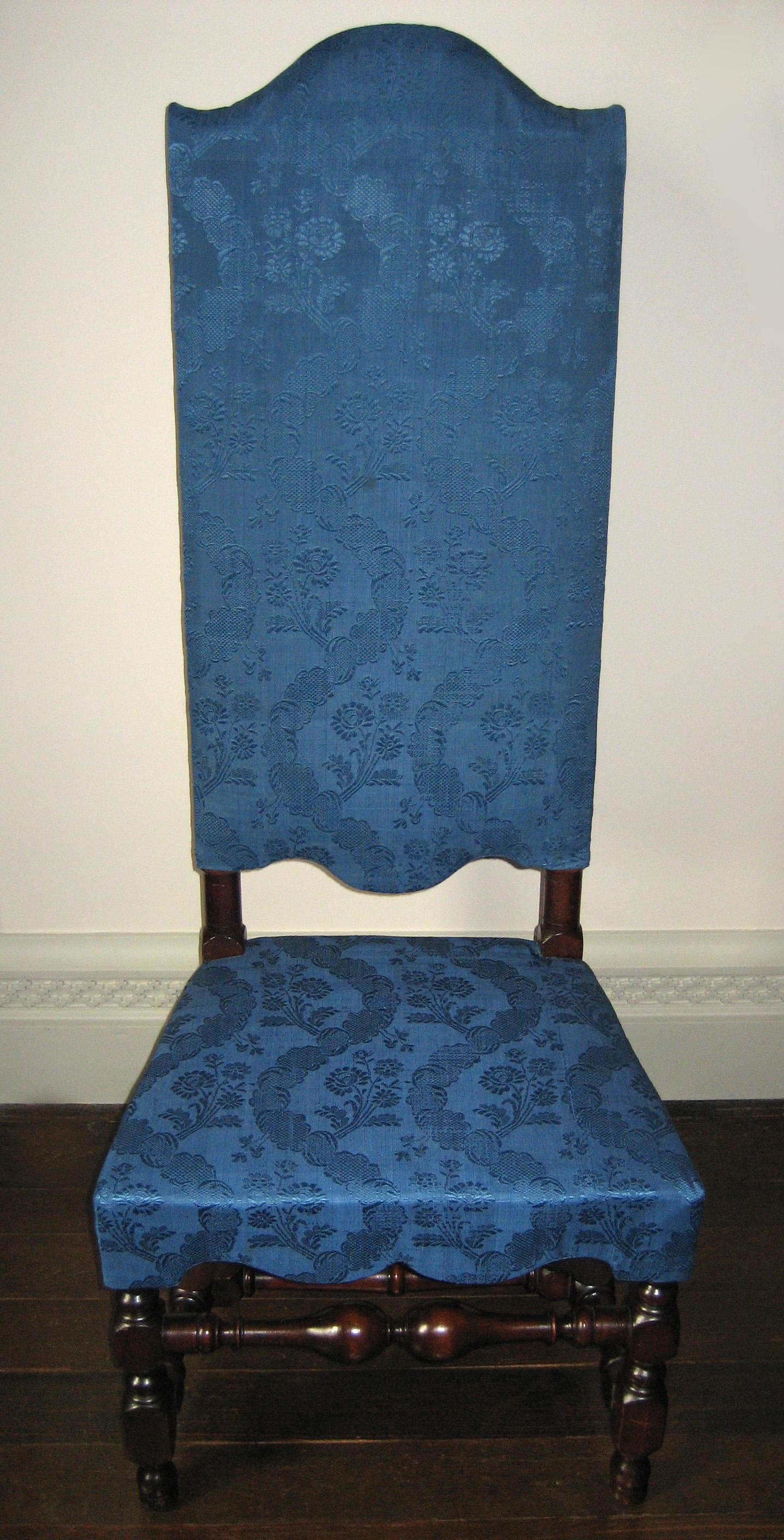 1958.0569 Chair view 2