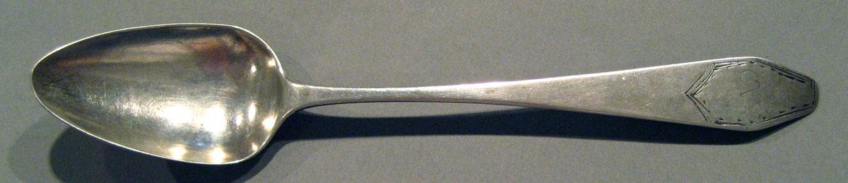 1998.0004.1495 Silver Spoon upper surface
