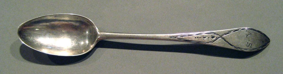 1998.0004.1498.002 Silver Spoon upper surface