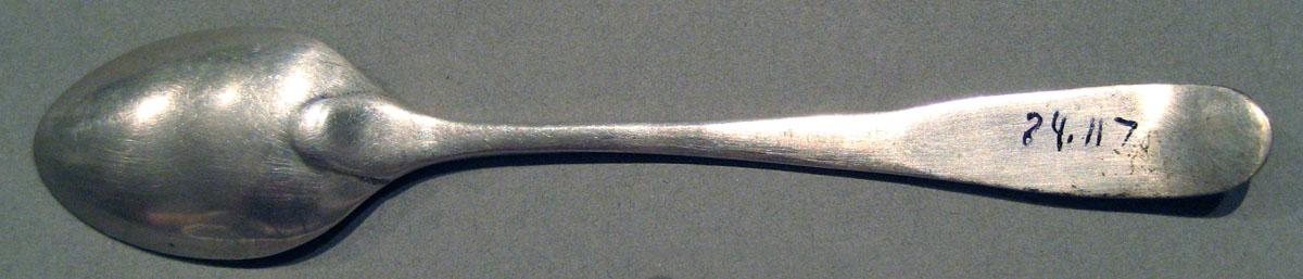1998.0004.1506 Silver Spoon underside