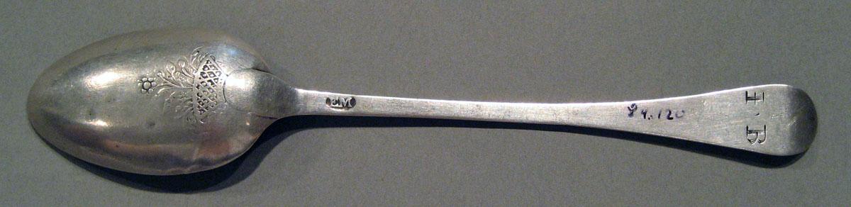 1998.0004.1509 Silver Spoon underside
