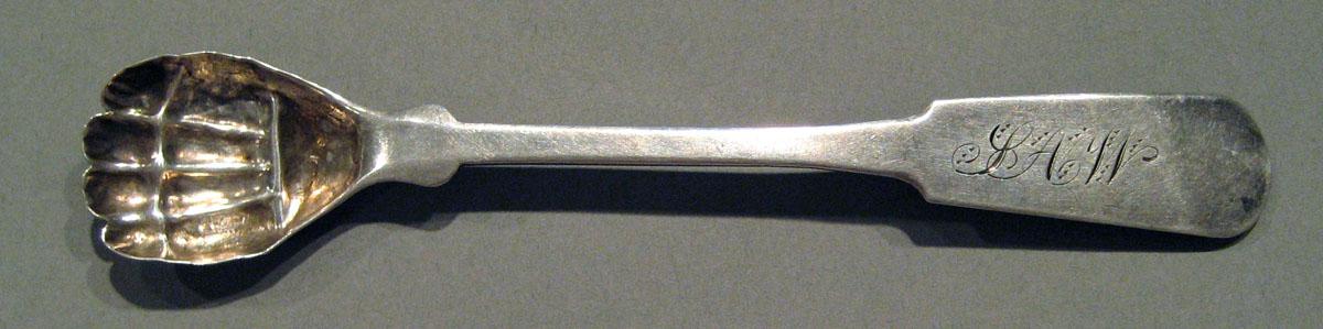 1998.0004.1520 Silver Spoon upper surface