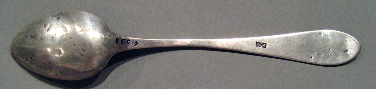 1998.0004.1535.001 Silver Spoon underside