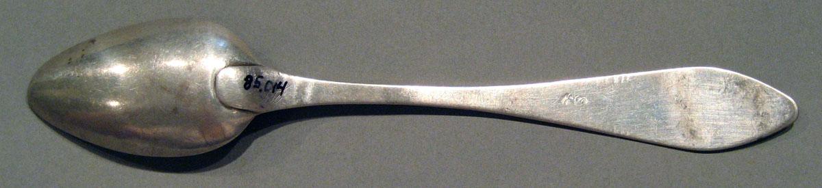 1998.0004.1536.003 Silver Spoon underside