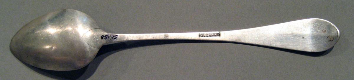 1998.0004.1537.002 Silver Spoon underside