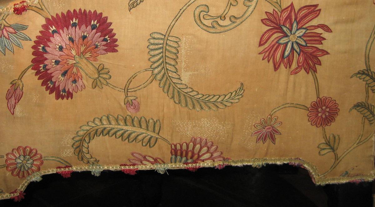 1958.0576 chair fixed upholstery detail