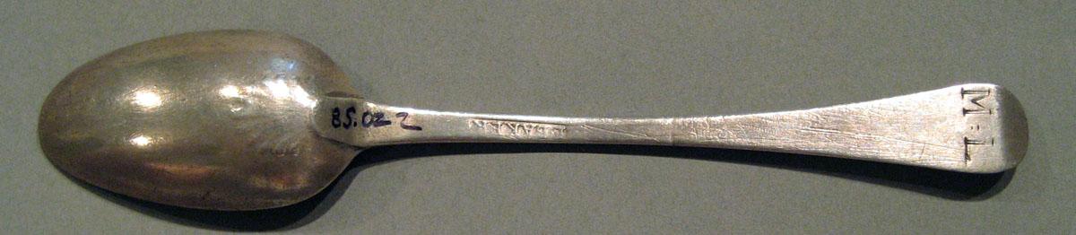 1998.0004.1544 Silver Spoon underside