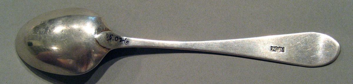 1998.0004.1546 Silver Spoon underside