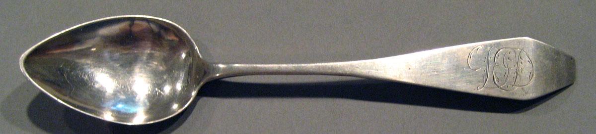 1998.0004.1547.001 Silver Spoon upper surface