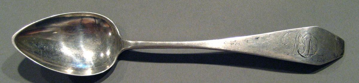 1998.0004.1547.004 Silver Spoon upper surface